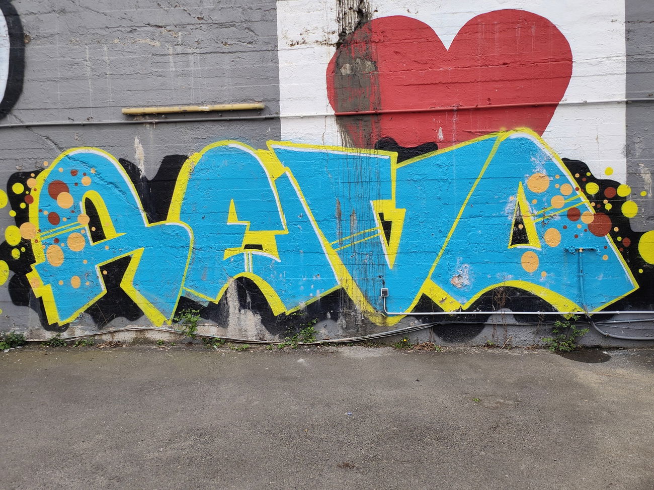 Graffiti Bombing in Düsseldorf - Photo by Kico_one - Revo