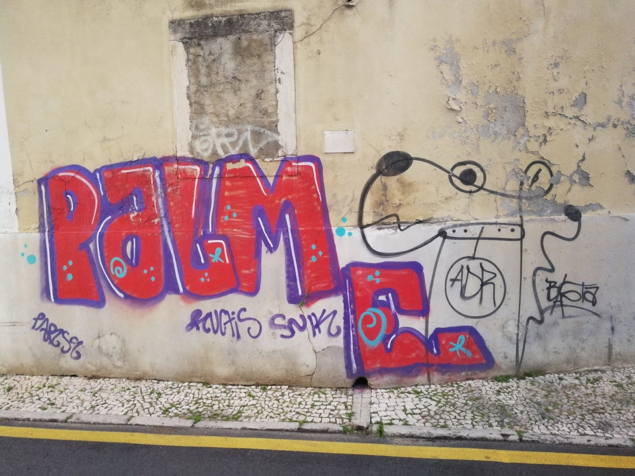 Graffiti Wall in Lissabon - Photo by Kico_one - Lissabon, Lisboa, Portugal