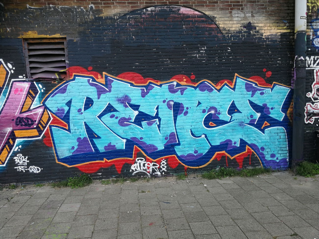 Graffiti Wall in Amsterdam - Photo by Kico_one - Amsterdam, Netherlands