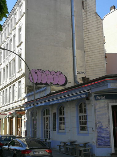 Graffiti Bombing in Hamburg - Photo by Kico_one - Hamburg, Moses
