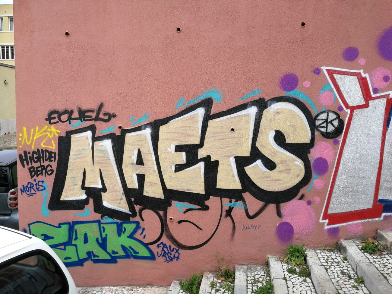 Graffiti Bombing in Lissabon - Photo by Kico_one - Lissabon, Portugal, Lisboa