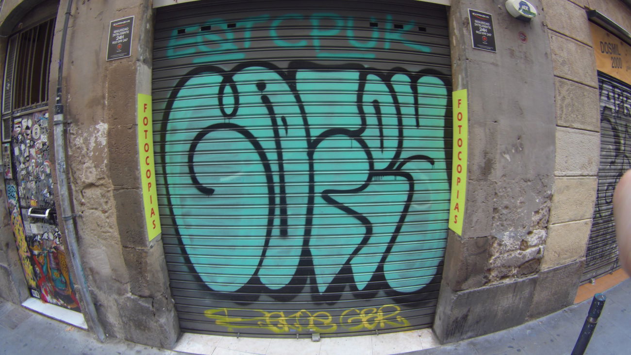 Graffiti Bombing in Barcelona - Photo by Kico_one - Barcelona, Spain, Catalonia