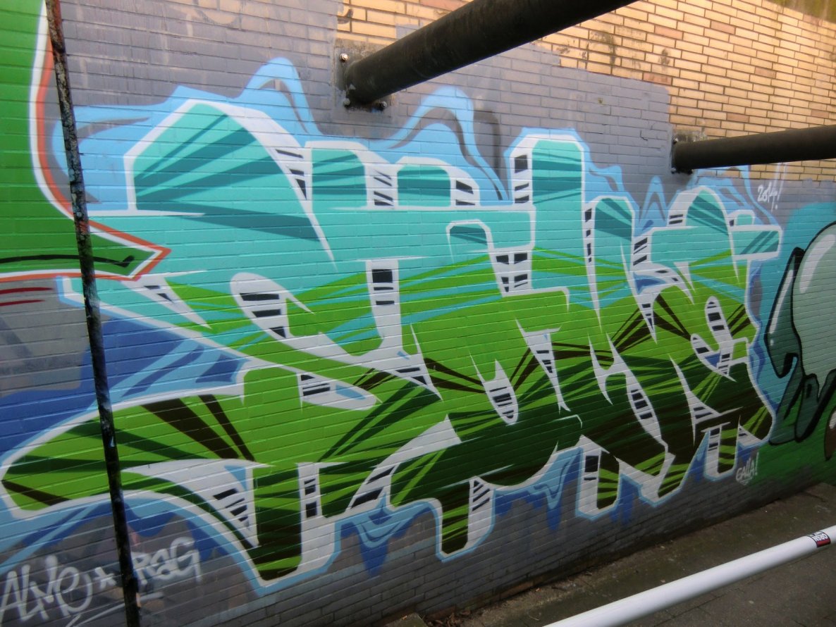 Graffiti Wall in Essen - Photo by Kico_one - Hafendampf, Essen, Some (2014)