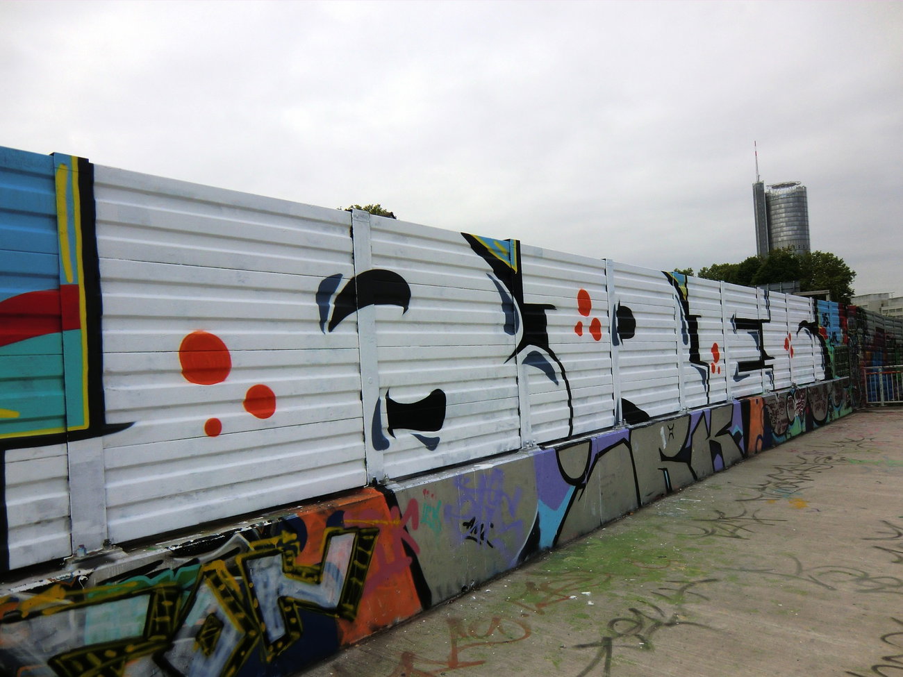 Graffiti Wall in Essen - Photo by Kico_one - Essen, Bres, Ps (2015)