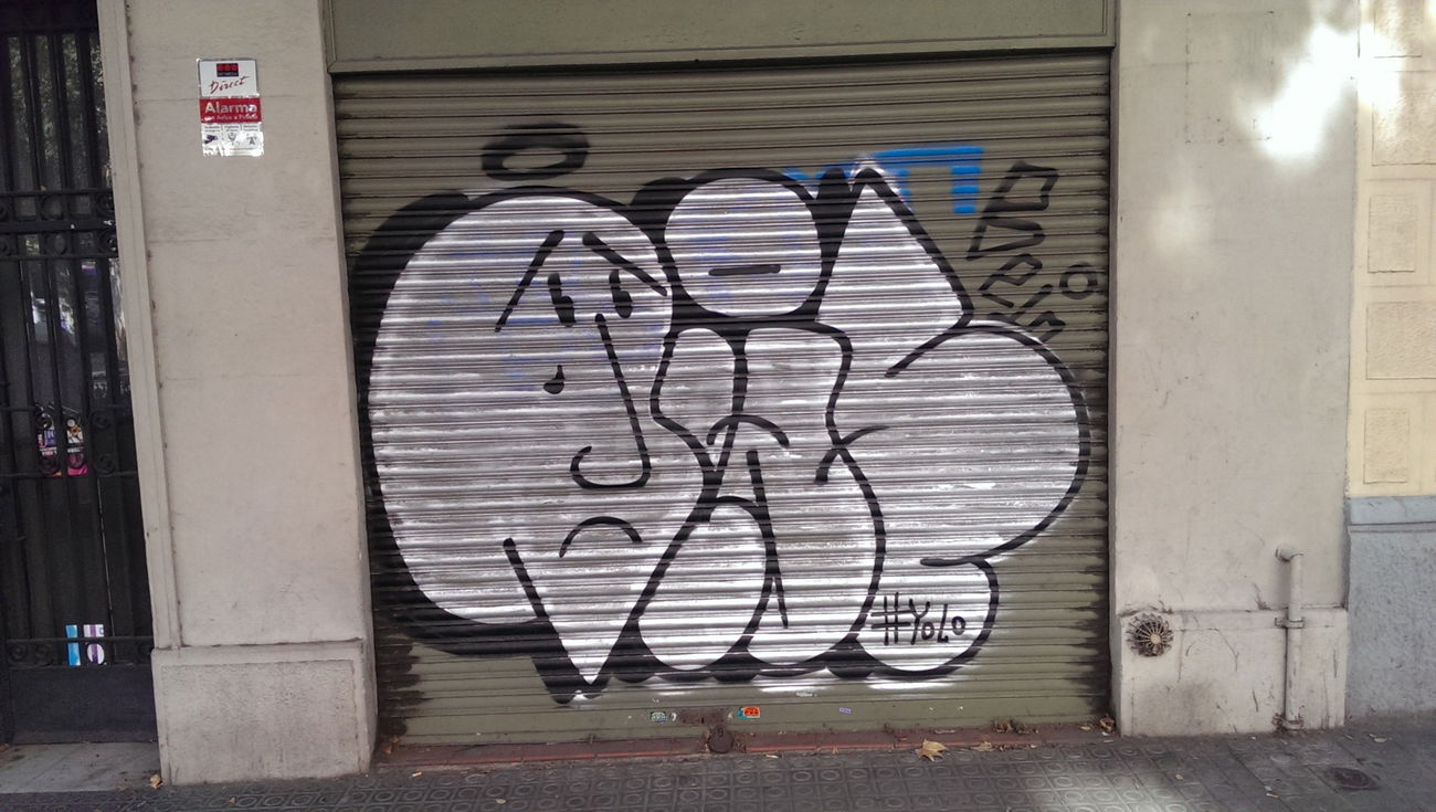 Graffiti Bombing in Barcelona - Photo by Kico_one - Barcelona, Spain, Catalonia