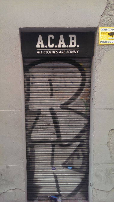 Graffiti Bombing in Barcelona - Photo by Kico_one - Barcelona, Spain, Catalonia