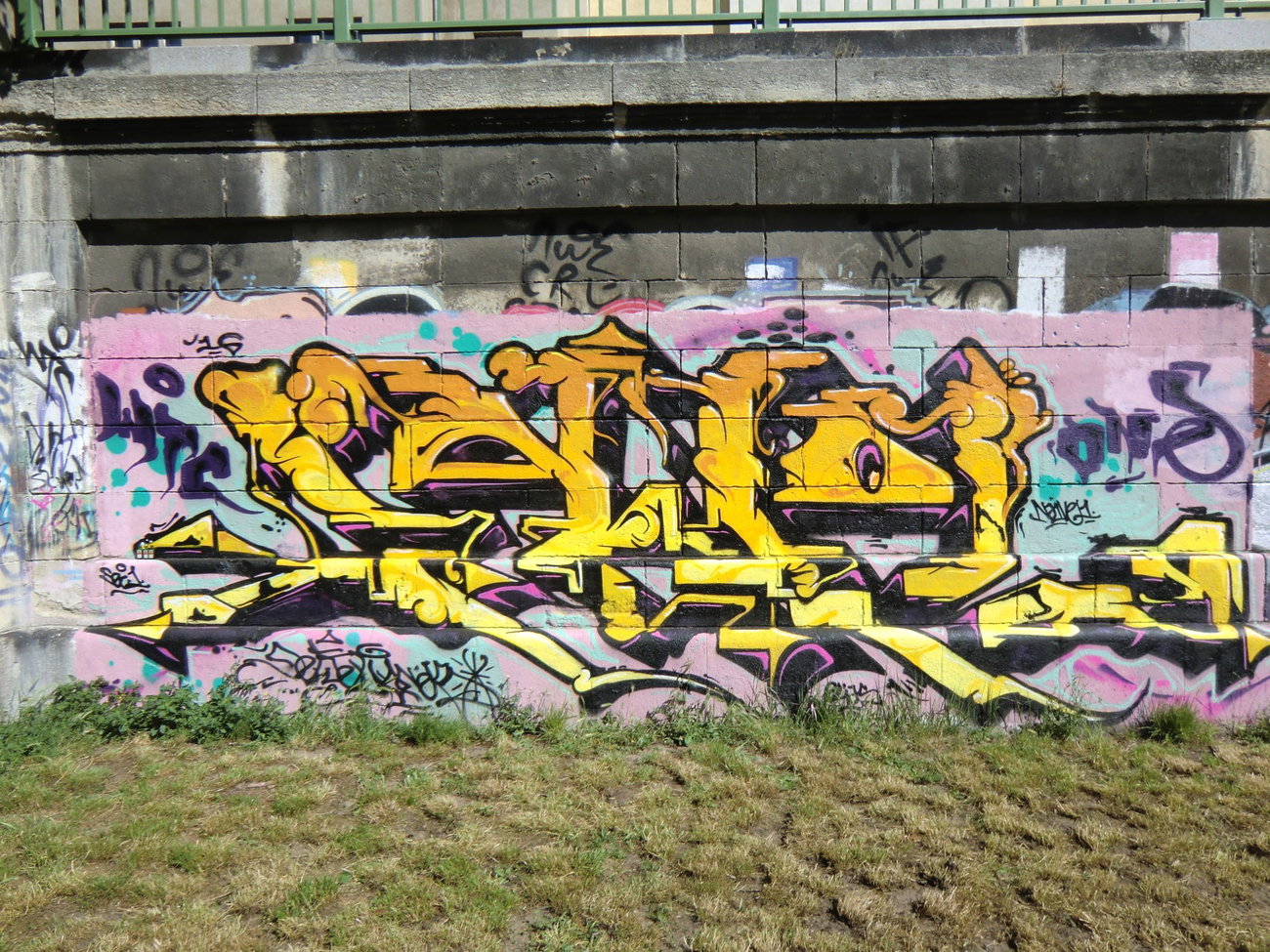 Graffiti Wall in Wien - Photo by Kico_one - Wien, Vienna, Austria