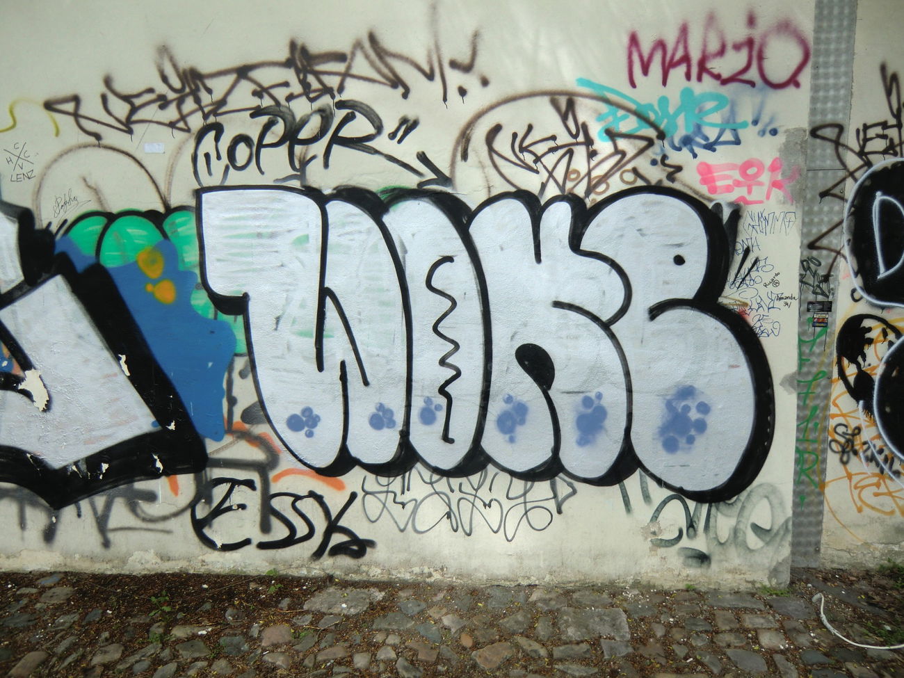 Graffiti Bombing in Prague - Photo by Kico_one - Prague, Praha, Woke