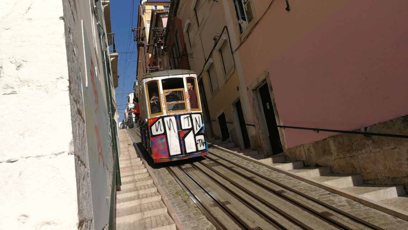 Graffiti Train in Lissabon - Photo by Kico_one - Lissabon, Portugal, Lisboa