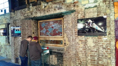 Graffiti Artwork in Herne Hauptbahnhof - Photo by Kico_one - 1UP (2014)