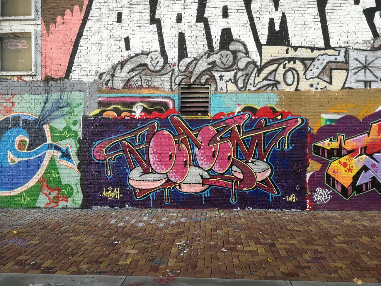 Graffiti Wall in Amsterdam - Photo by Kico_one - Amsterdam, Netherlands
