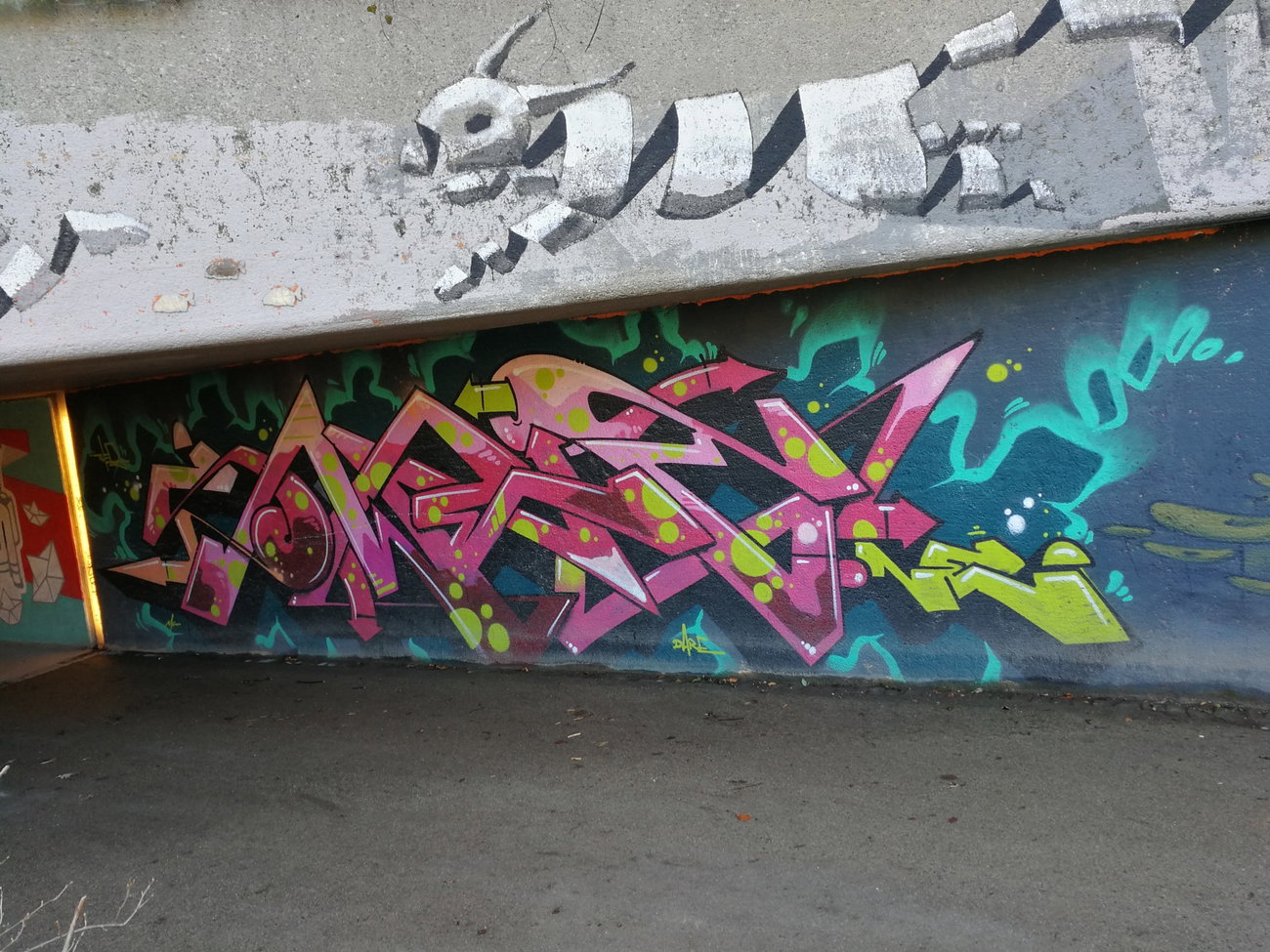 Graffiti Wall in München - Photo by Kico_one - München, Swet