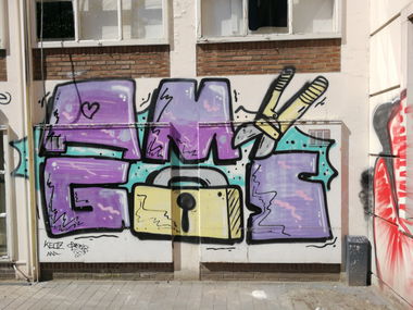 Graffiti Bombing in Rotterdam - Photo by Kico_one - Rotterdam