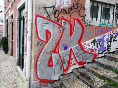 Graffiti Bombing in Lissabon - Photo by Kico_one - Lissabon, Portugal, Lisboa