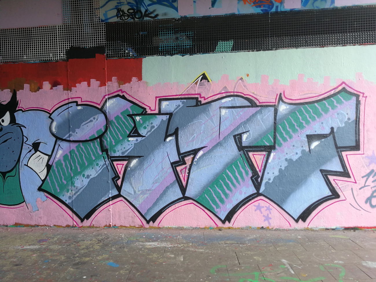 Graffiti Wall in Essen - Photo by Kico_one - Essen, NRW;Ruhrpott