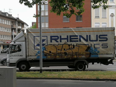 Graffiti Bombing in Mönchengladbach - Photo by Kico_one - Debil