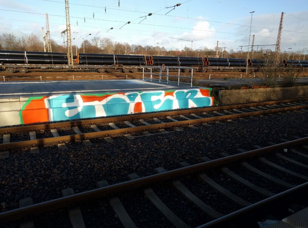 Graffiti Bombing - Photo by Kico_one - Ei, Eier, Eicrew