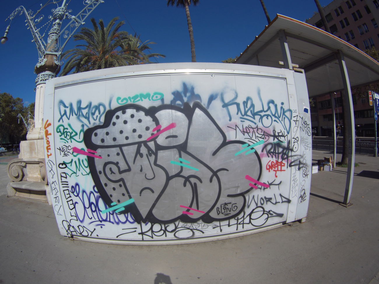 Graffiti Bombing in Barcelona - Photo by Kico_one - Barcelona, Spain, Catalonia