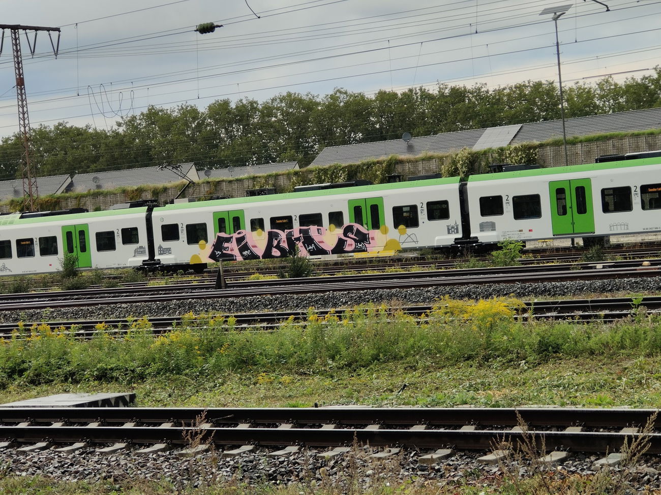Graffiti Train in Essen - Photo by Kico_one - Essen, Ruhrgebiet, EI (2023)