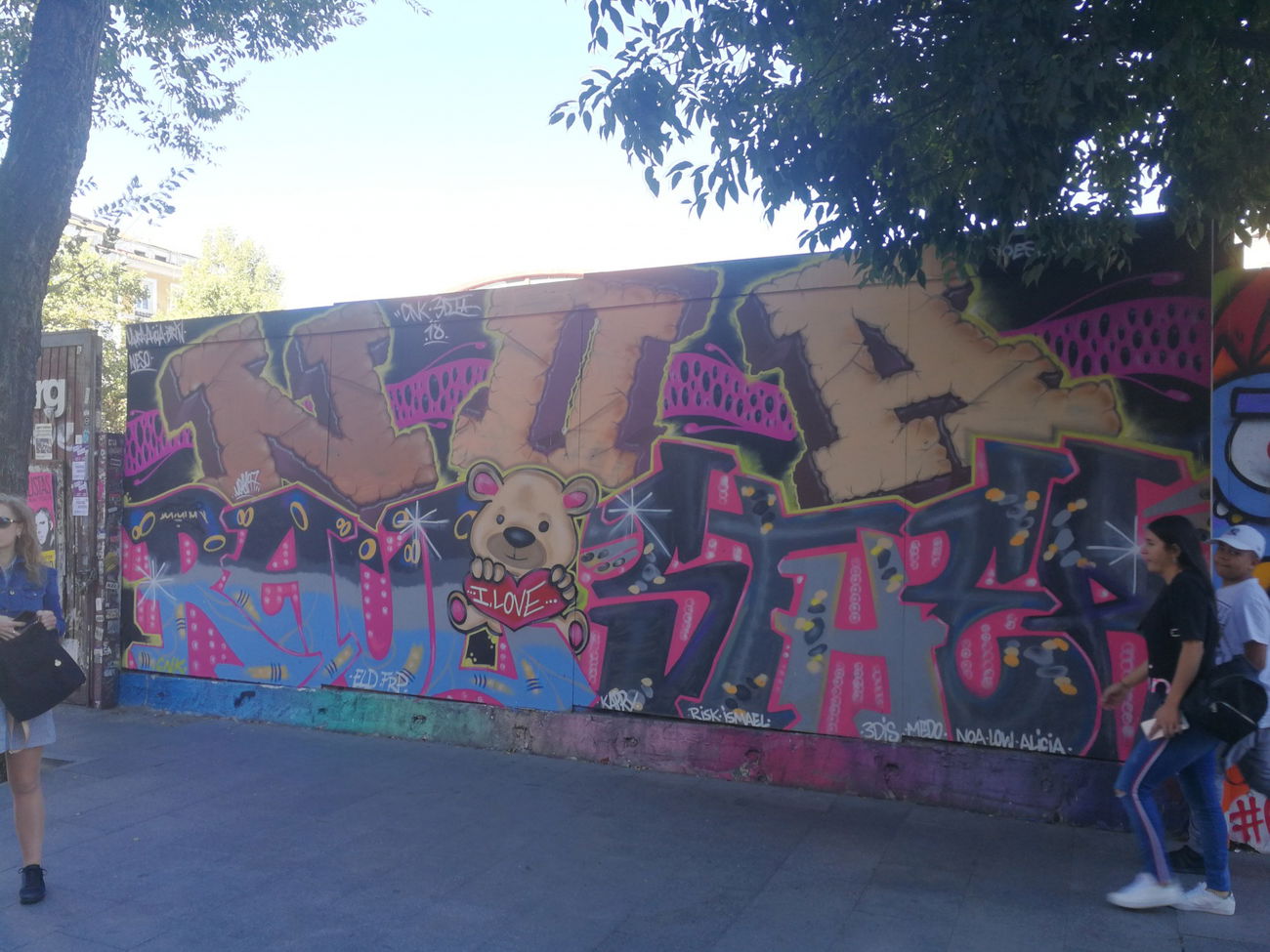 Graffiti Wall in Madrid - Photo by Kico_one - Madrid, Espana