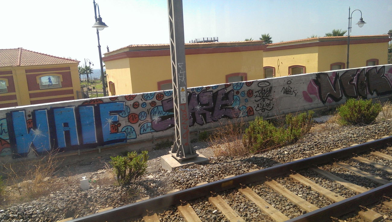 Graffiti Bombing in Pisa - Photo by Kico_one - Pisa, Italy