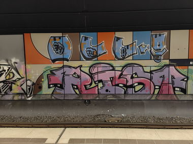 Graffiti Bombing in Frankfurt lokalbahnhof - Photo by Kico_one