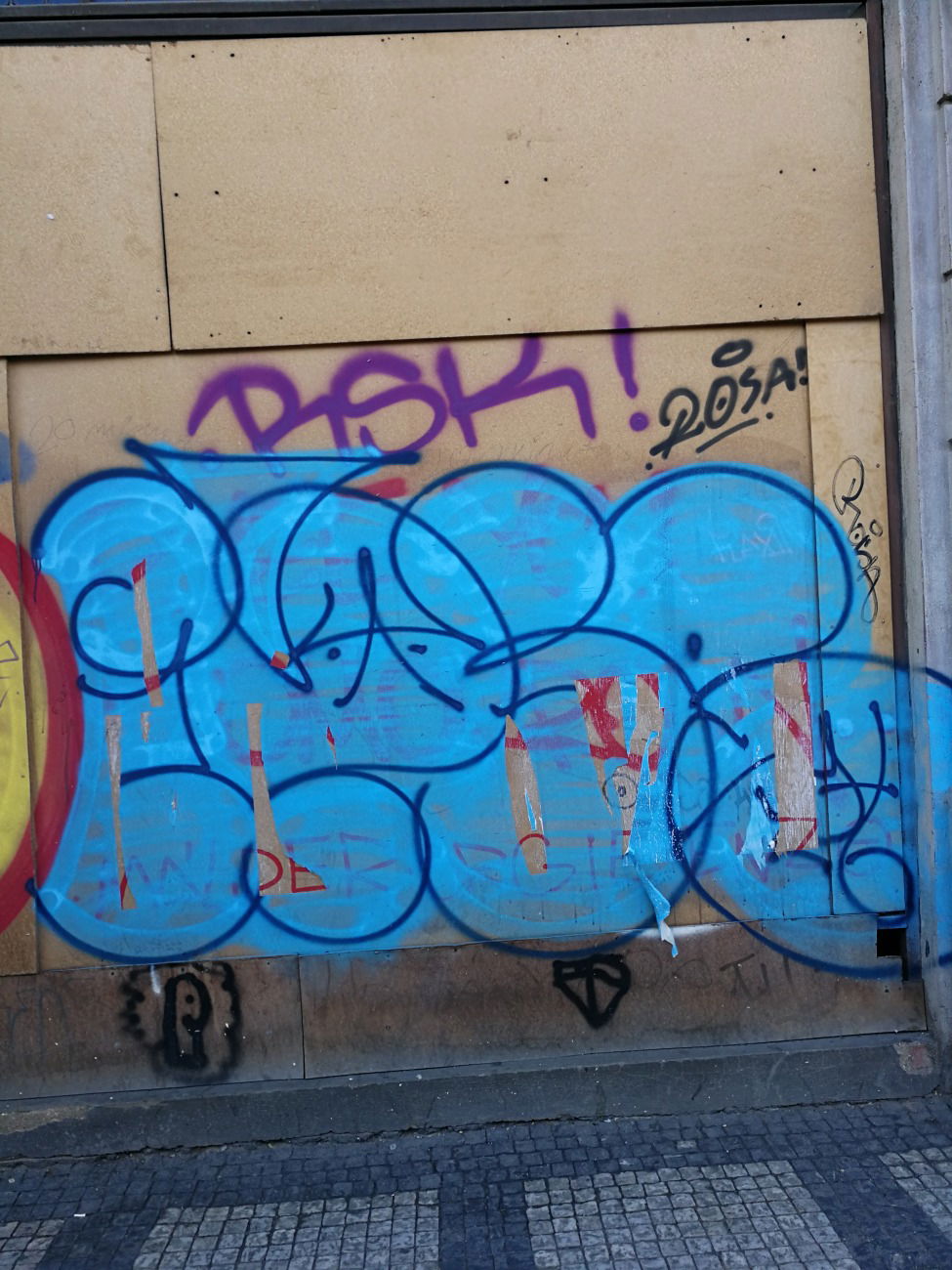 Graffiti Bombing in Prague - Photo by Kico_one - Prague, Praha