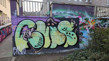 Graffiti Wall in Essen - Photo by Kico_one - Essen, Giradetstrasse (2023)