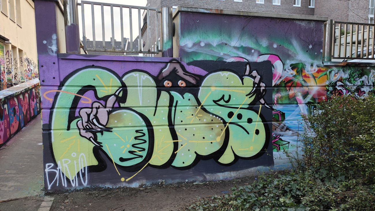 Graffiti Wall in Essen - Photo by Kico_one - Essen, Giradetstrasse (2023)