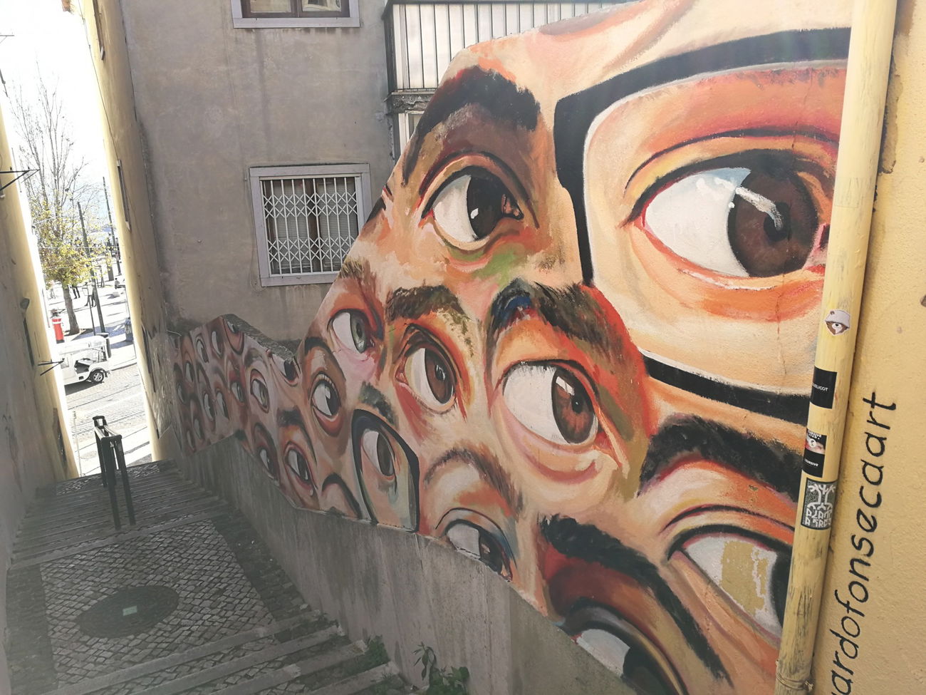 Graffiti Street Art in Lissabon - Photo by Kico_one - Lissabon, Lisboa, Portugal