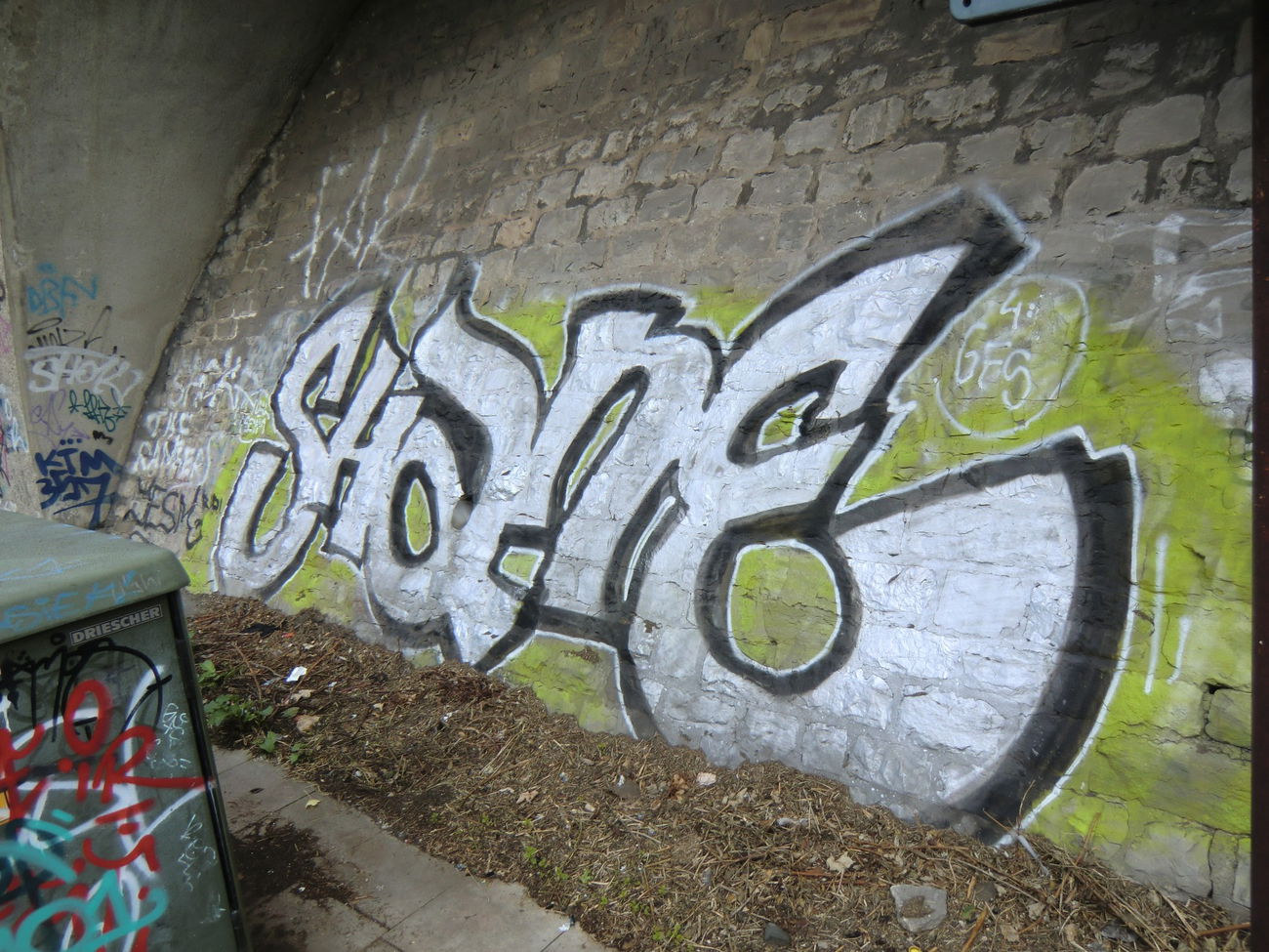 Graffiti Bombing in Essen - Photo by Kico_one - Essen, Ruhrpott, NRW (2017)