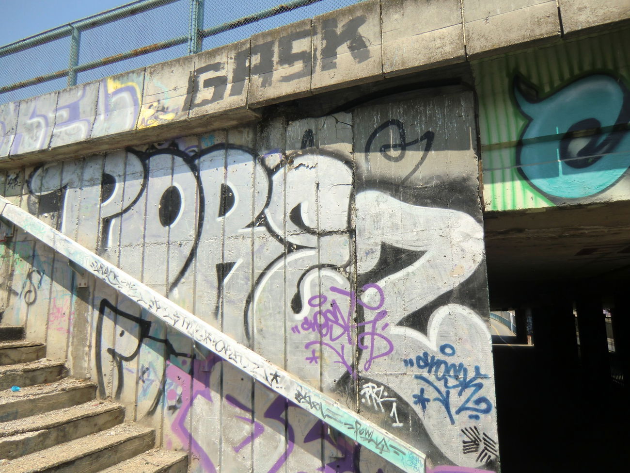Graffiti Bombing in Osijek - Photo by Kico_one - Osijek, Croatia, Hrvatska (2014)