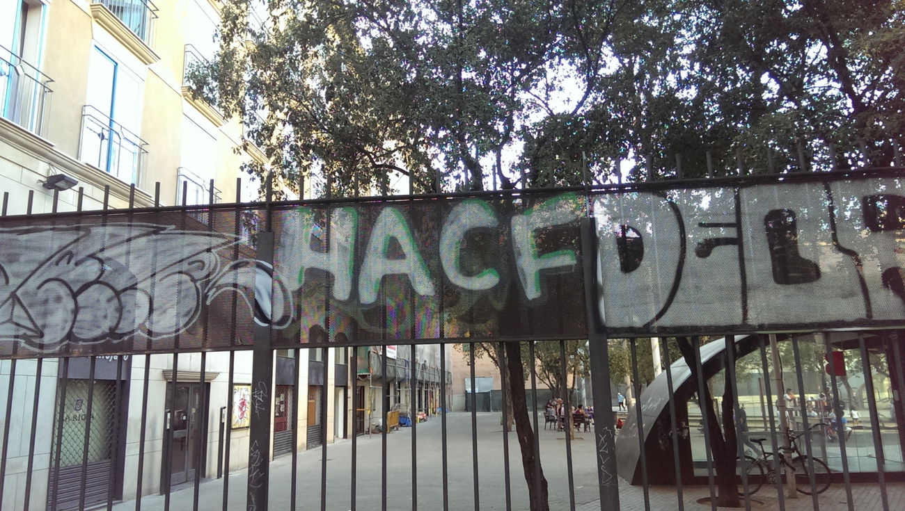 Graffiti Bombing in Barcelona - Photo by Kico_one - Barcelona, Spain, Catalonia