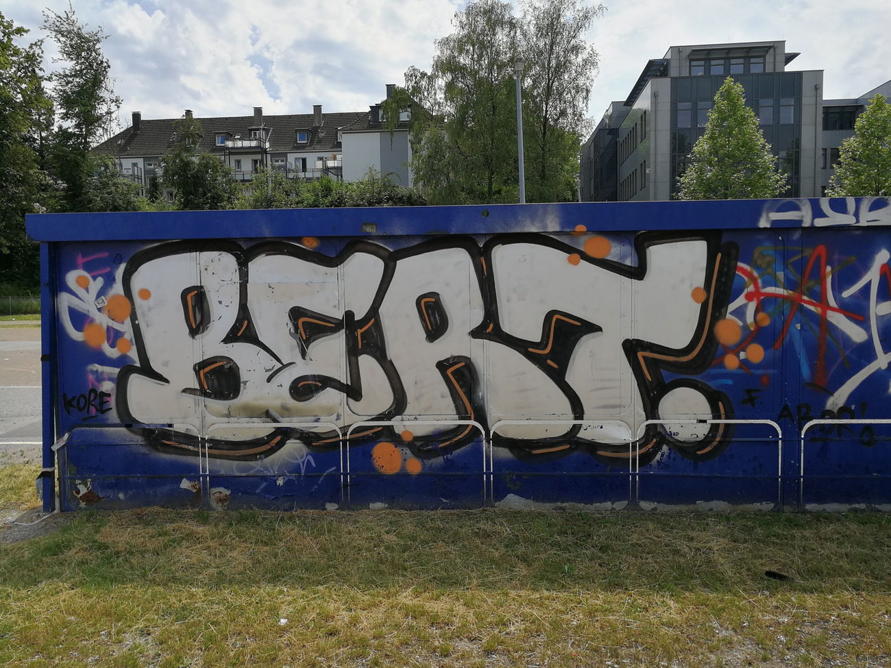 Graffiti Bombing in Essen - Photo by Kico_one - Essen, NRW, Ruhrpott