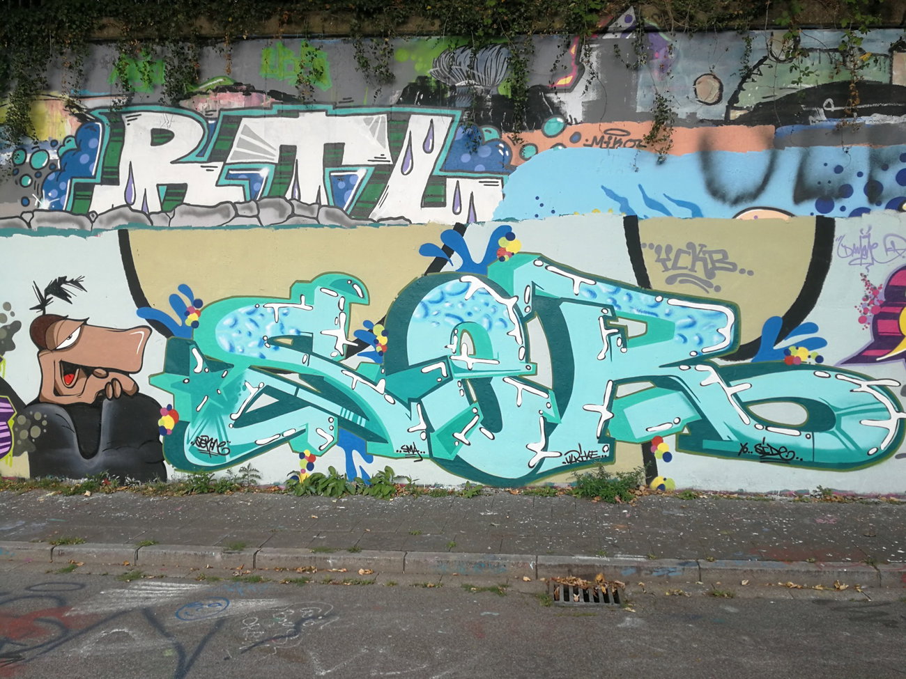 Graffiti Wall in Essen - Photo by Kico_one - Essen, Ruhrpott, Ser (2018)