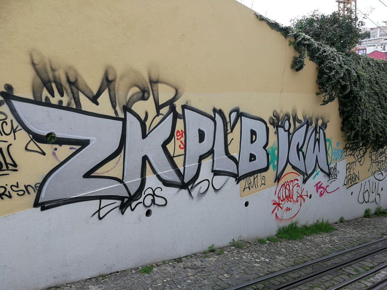 Graffiti Wall in Lissabon - Photo by Kico_one - Lissabon, Portugal, Lisboa