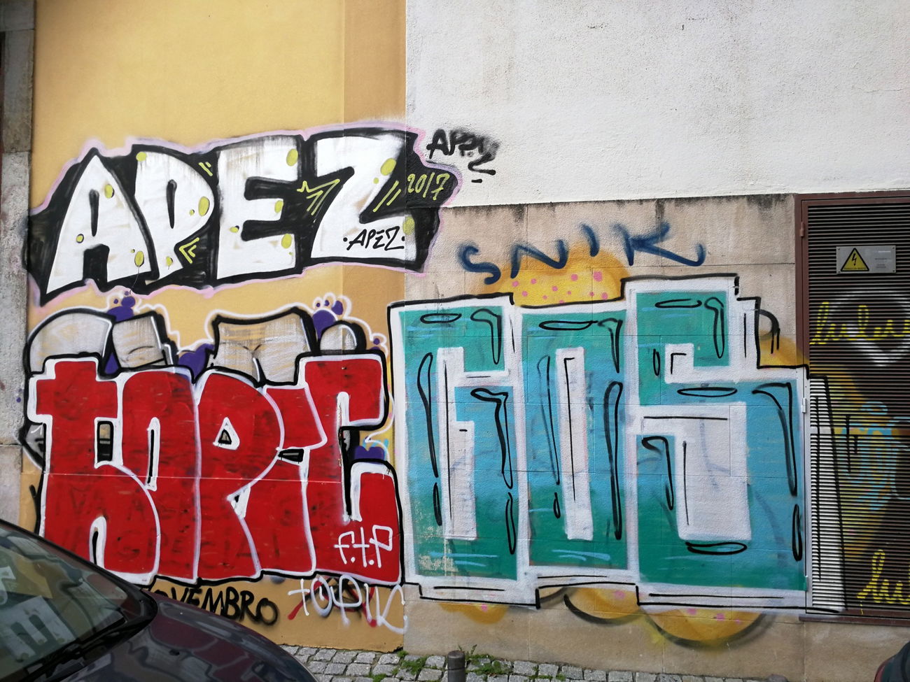 Graffiti Bombing in Lissabon - Photo by Kico_one - Lissabon, Portugal, Lisboa