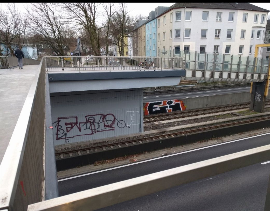 Graffiti Bombing - Photo by Kico_one - Ei, Eier, Eicrew