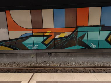 Graffiti Bombing in Frankfurt lokalbahnhof - Photo by Kico_one
