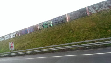 Graffiti Bombing - Photo by Kico_one - Ecrem, Köln, Germany
