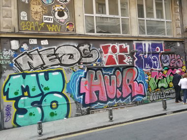 Graffiti Bombing in Madrid - Photo by Kico_one - Madrid, Espana