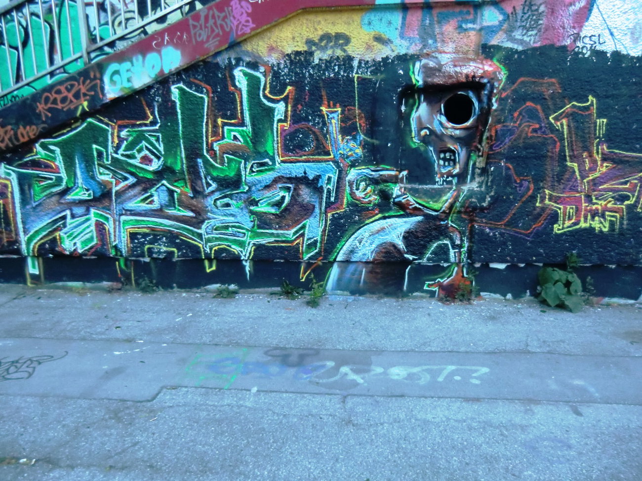 Graffiti Wall in Wien - Photo by Kico_one - Wien, Vienna, Austria