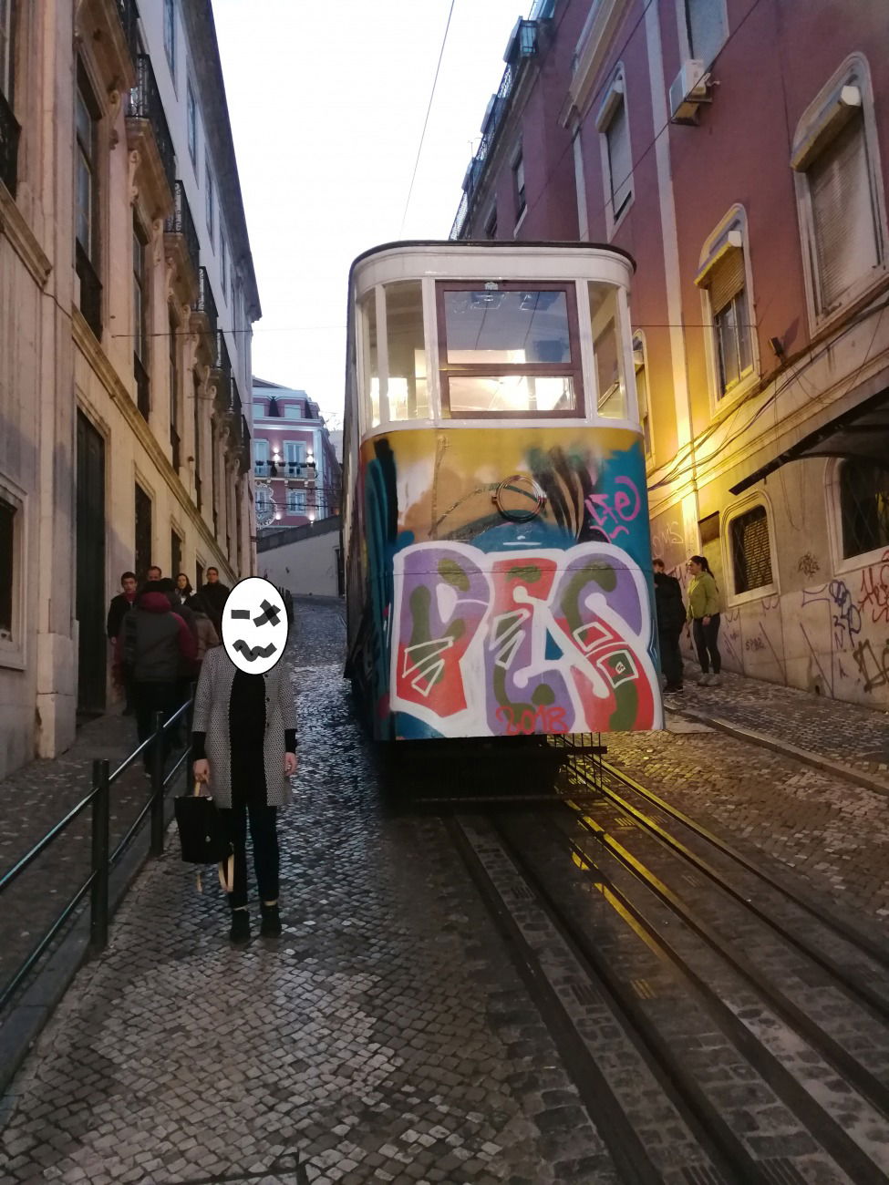 Graffiti Train in Lissabon - Photo by Kico_one - Lissabon, Portugal, Lisboa