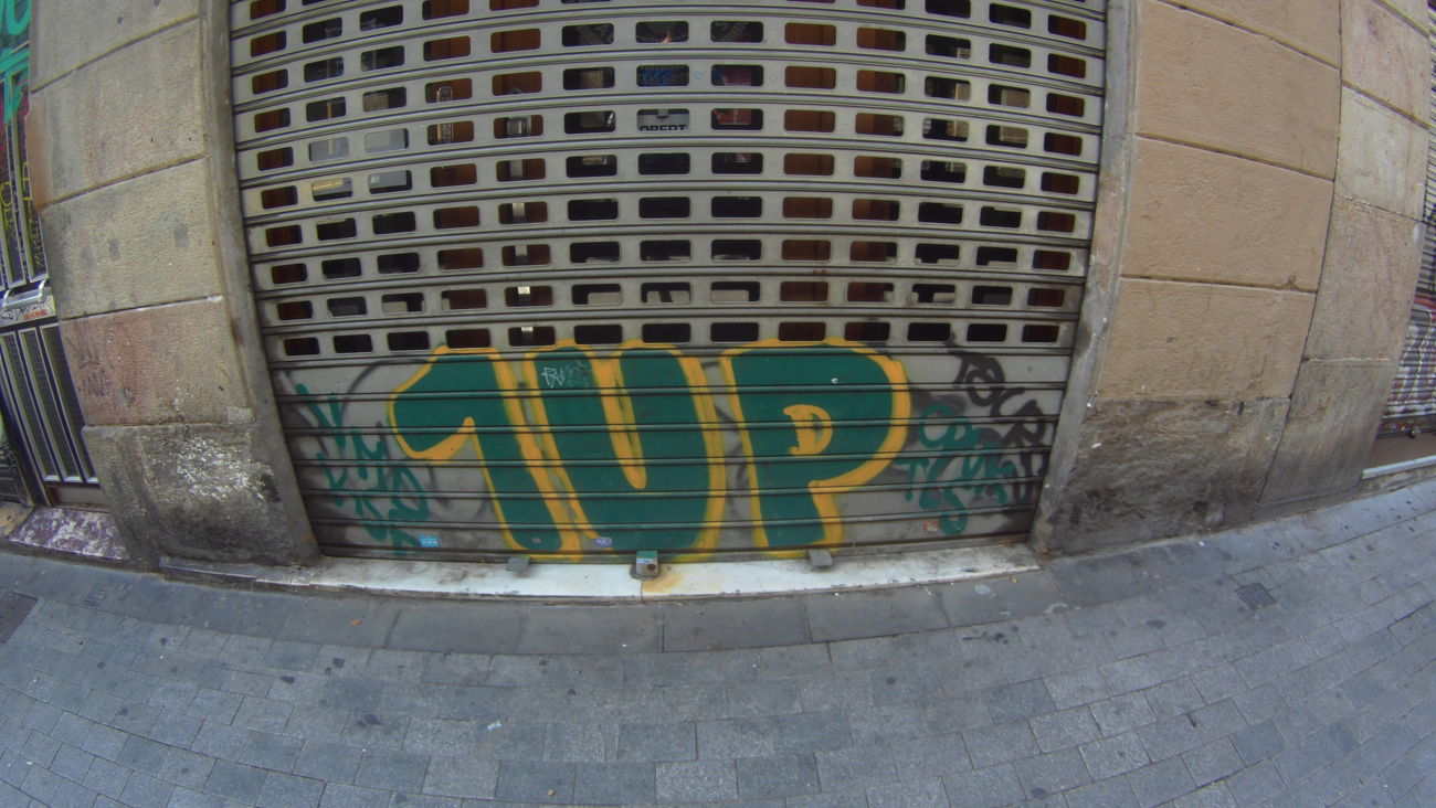 Graffiti Bombing in Barcelona - Photo by Kico_one - Barcelona, Spain, Catalonia