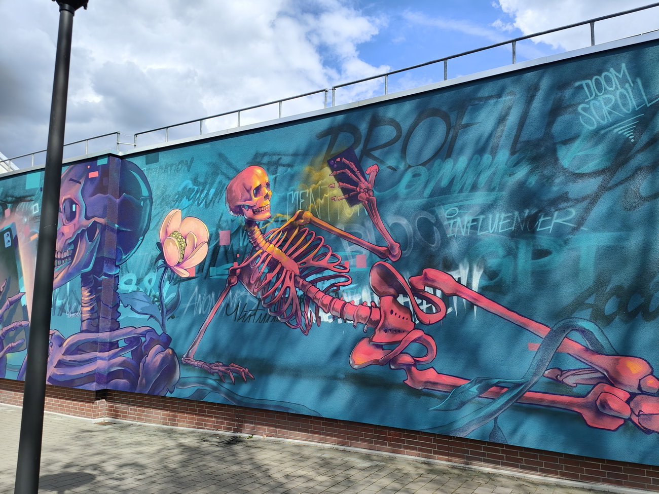 Graffiti Wall in Wait please... - Photo by Kico_one