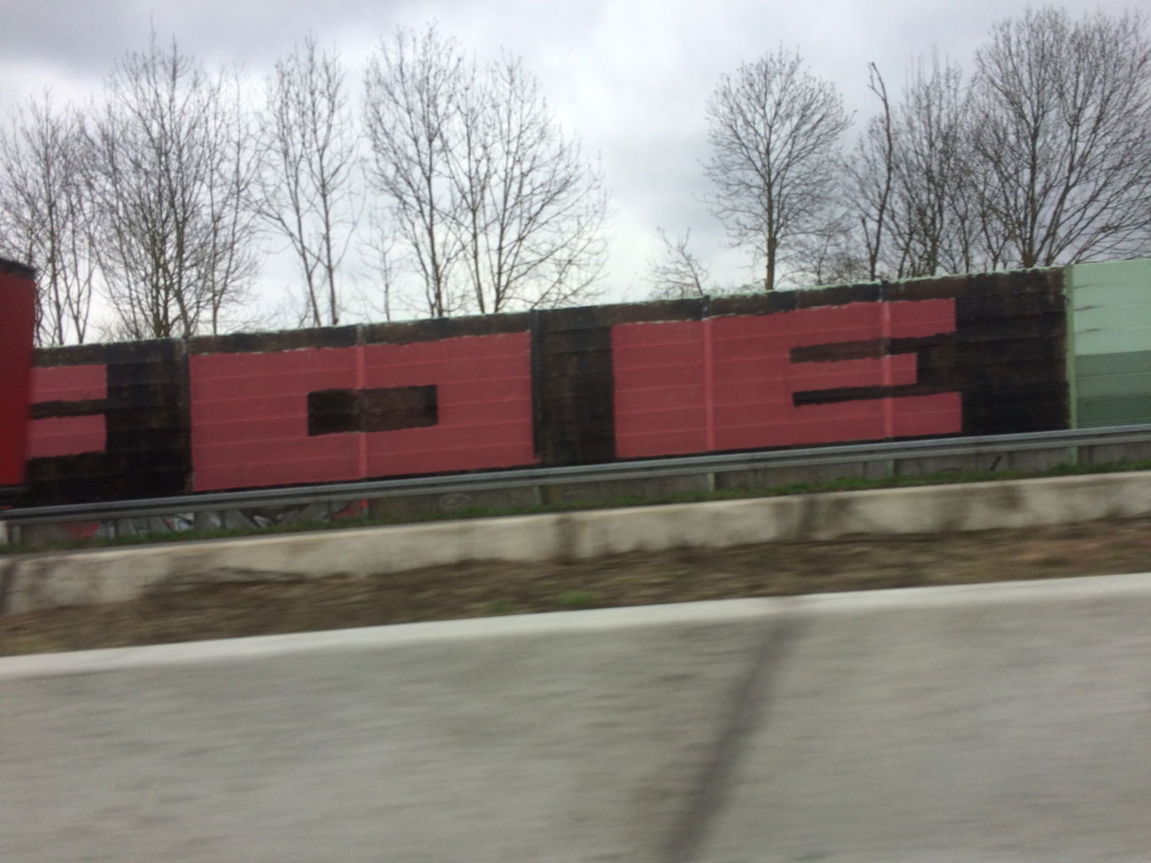 Graffiti Wall - Photo by KidDerEuphorie