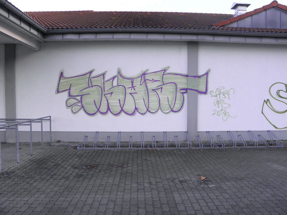 Graffiti Bombing - Photo by Kihr - Skarf, uas, kihr (2014)