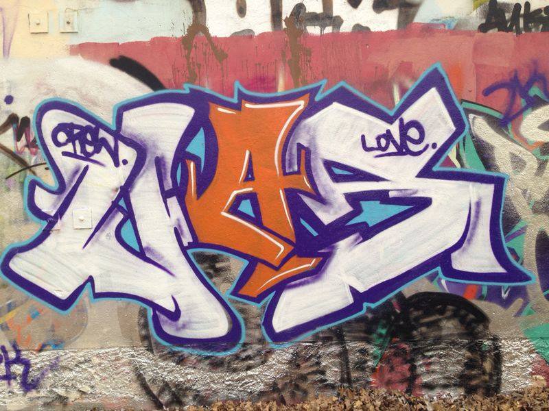 Graffiti Wall - Photo by Kihr - Uas, Snap, Rase (2014)