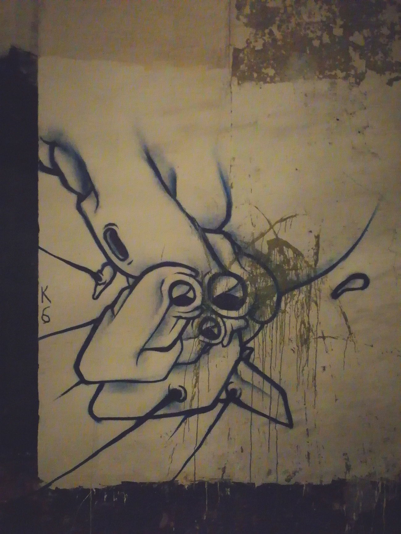 Graffiti Bombing - Photo by Kilo1 - Kilo1