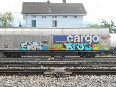 Graffiti Train - Photo by Kimi - MFGS, SIR